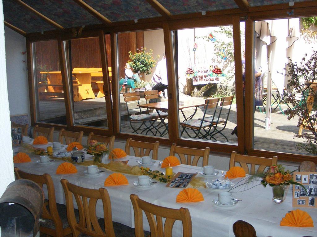 Hotel Gasthof Roessle Westerheim ภายนอก รูปภาพ